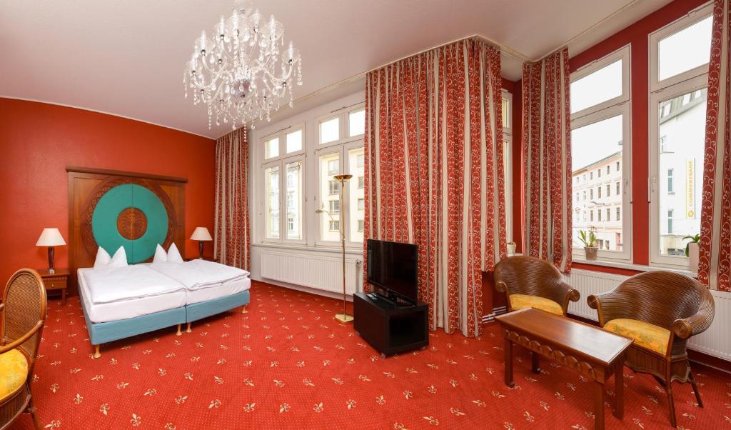 קוטבוס Altstadthotel Am Theater חדר תמונה